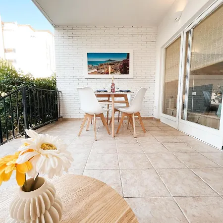 A Un Paso De La Playa Con Piscina Privada *