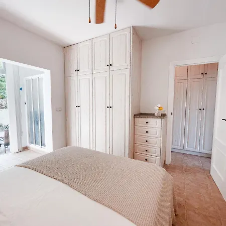 A Un Paso De La Playa Con Piscina Privada Daire El Albir