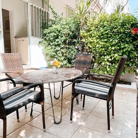 A Un Paso De La Playa Con Piscina Privada