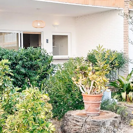 A Un Paso De La Playa Con Piscina Privada البير