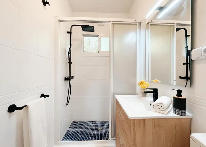 A Un Paso De La Playa Con Piscina Privada