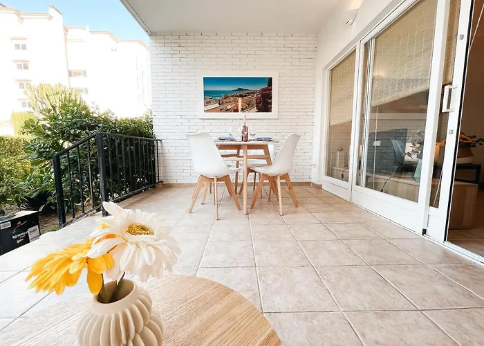 A Un Paso De La Playa Con Piscina Privada *